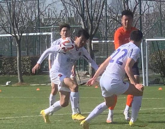 日韩国产一区二区